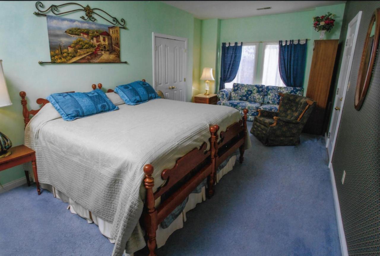Rabbit Creek Bed & Breakfast Versailles Екстер'єр фото