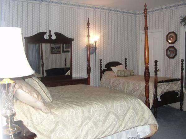 Rabbit Creek Bed & Breakfast Versailles Екстер'єр фото