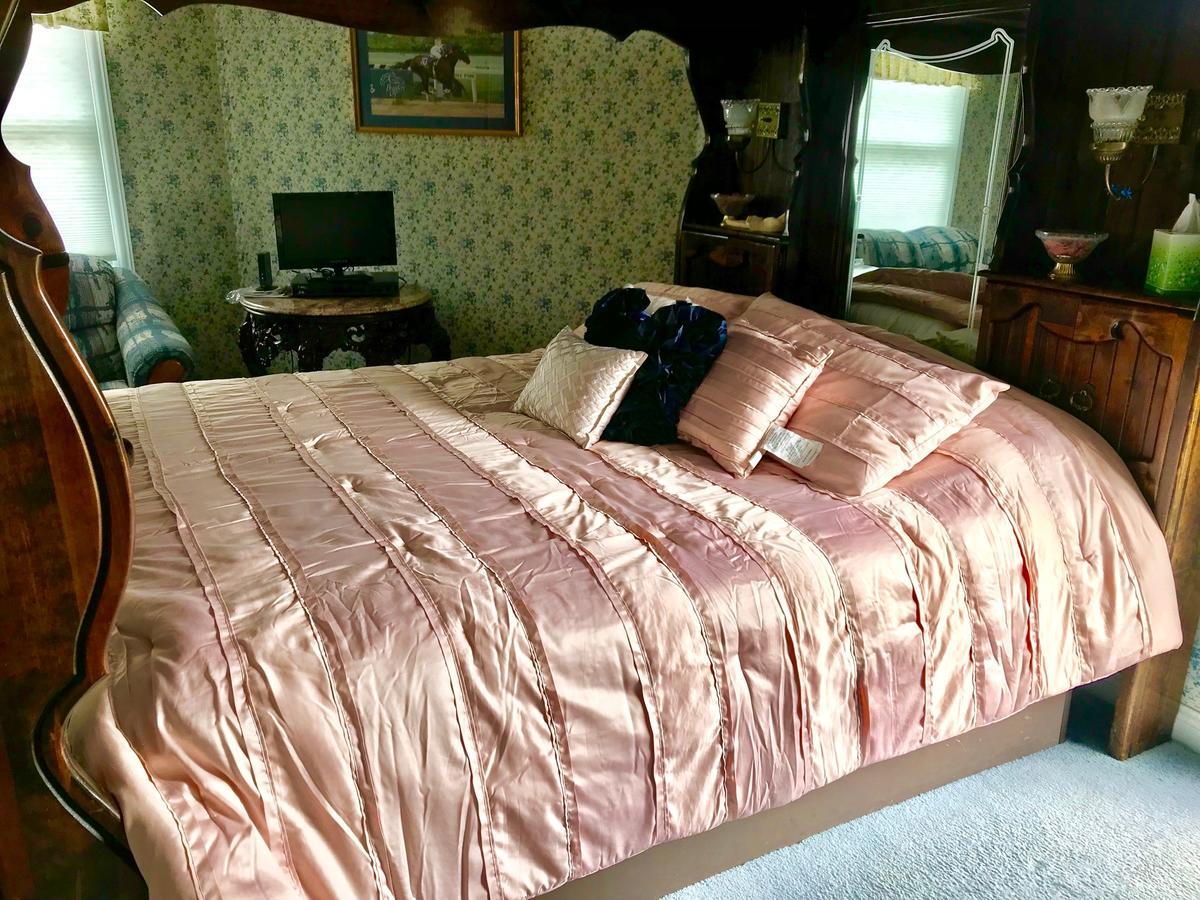 Rabbit Creek Bed & Breakfast Versailles Екстер'єр фото
