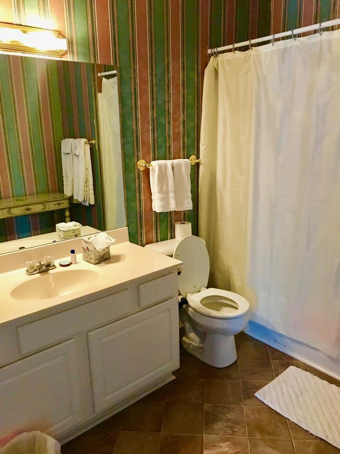 Rabbit Creek Bed & Breakfast Versailles Екстер'єр фото